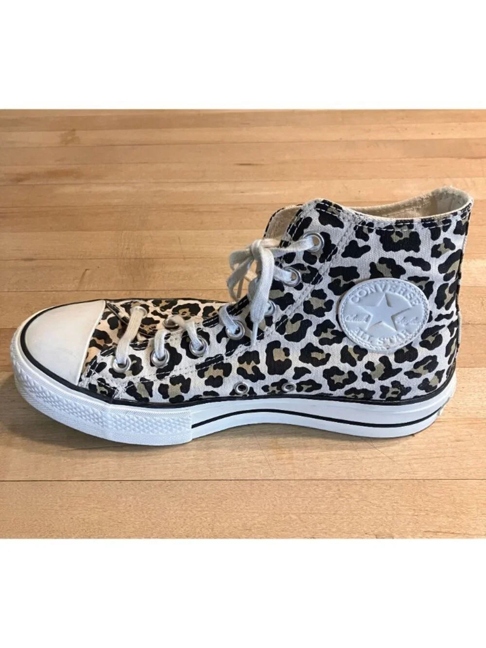 Converse  Womens Leopard Lift Platform Hi Top Sneakers Size 8.5 White SP EXC